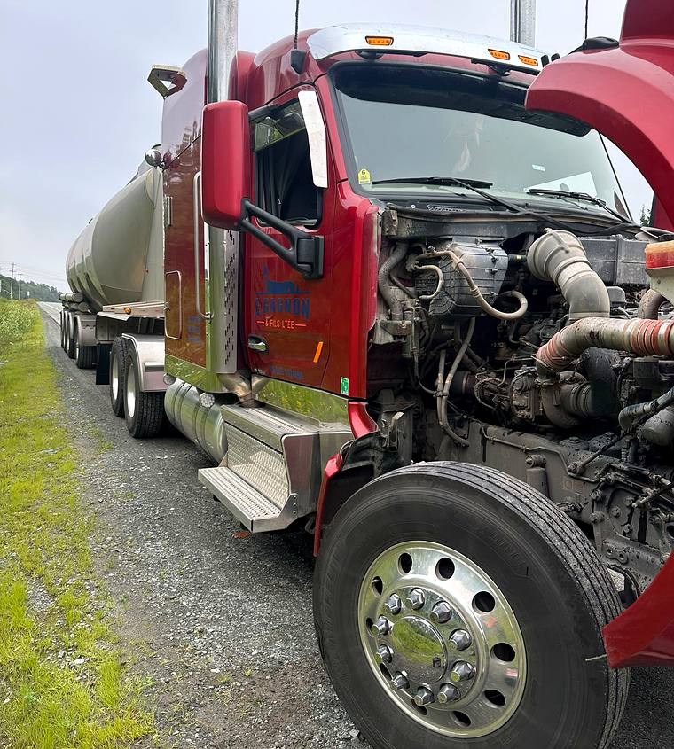 Mobile service truck on a call-out